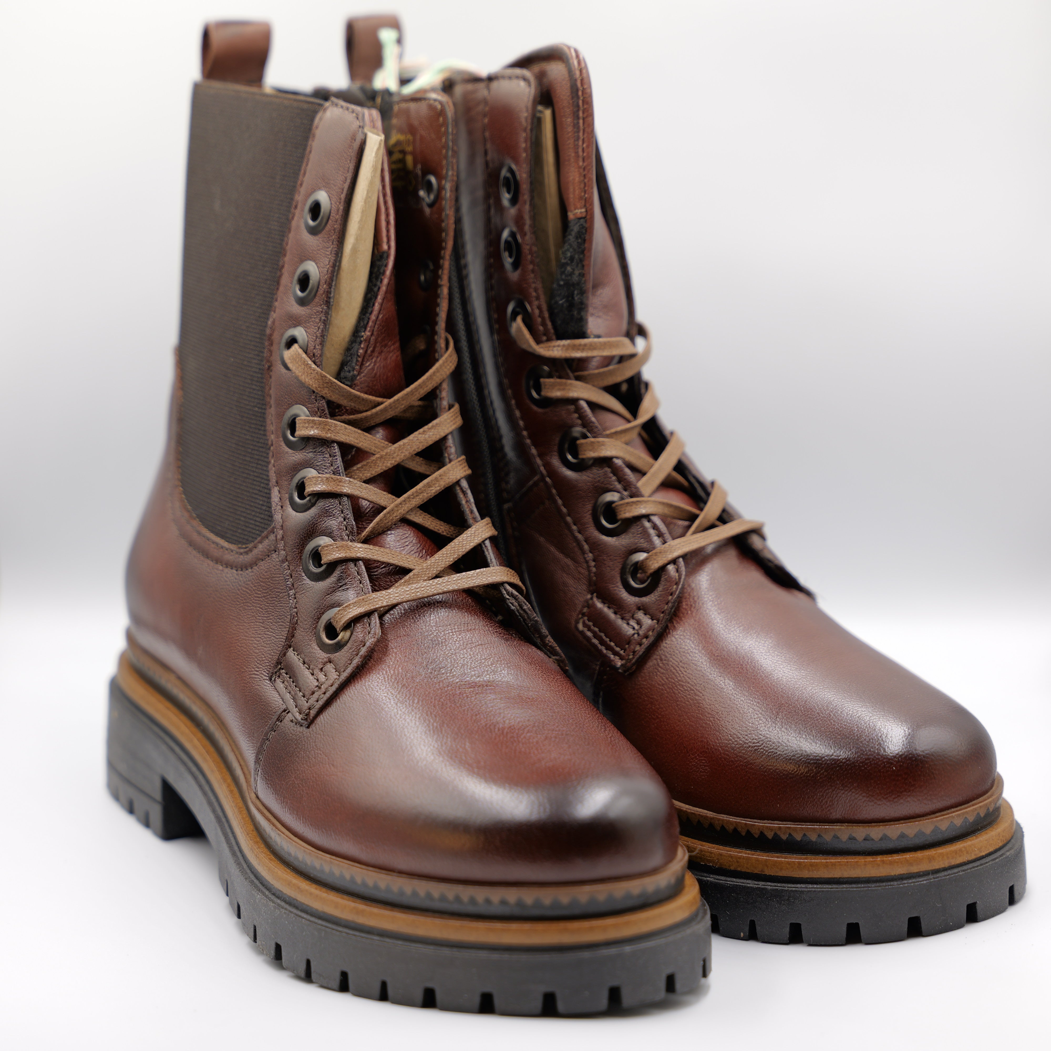 Mjus - Anfibi in pelle con zip