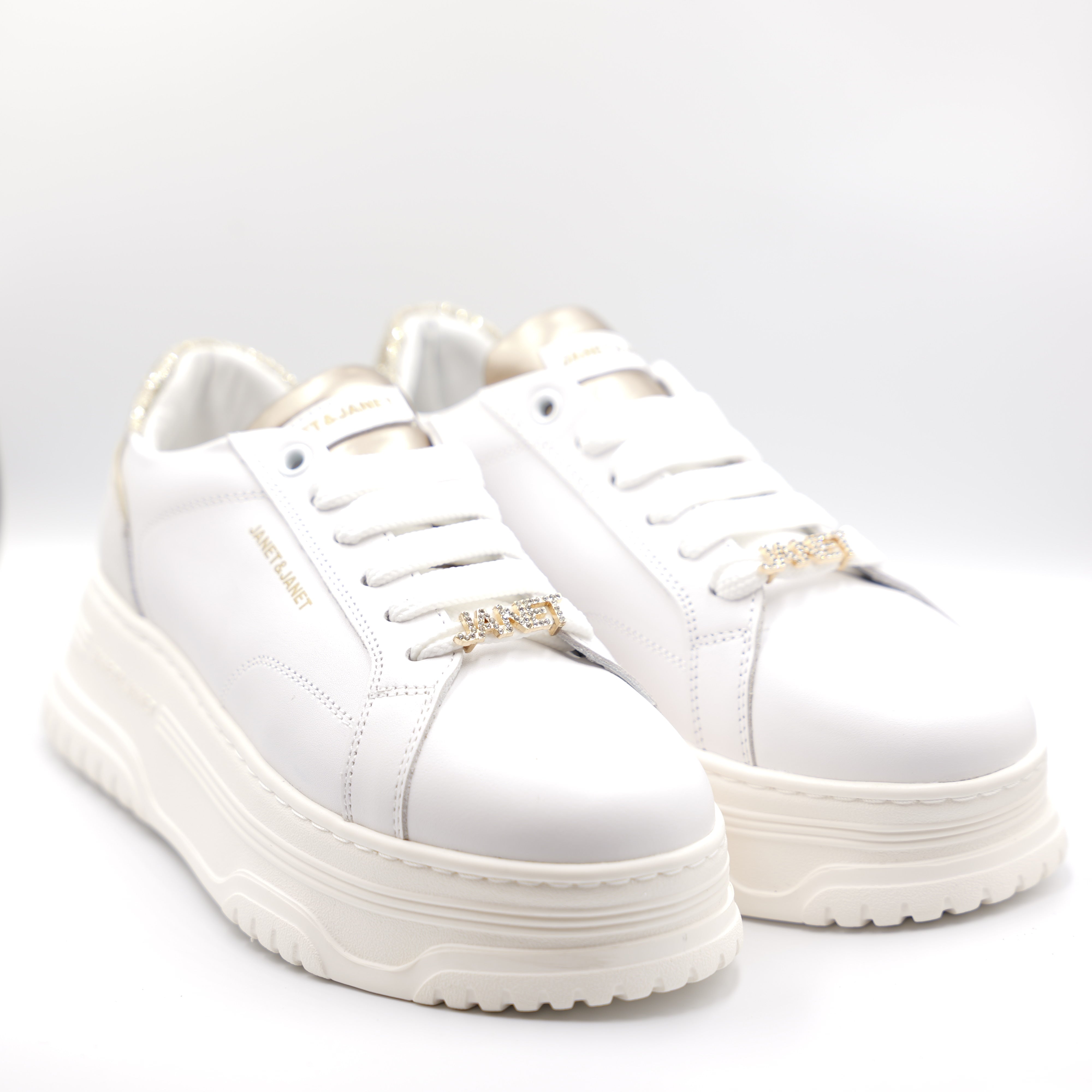 Janet&Janet- Sneakers in pelle con accessorio