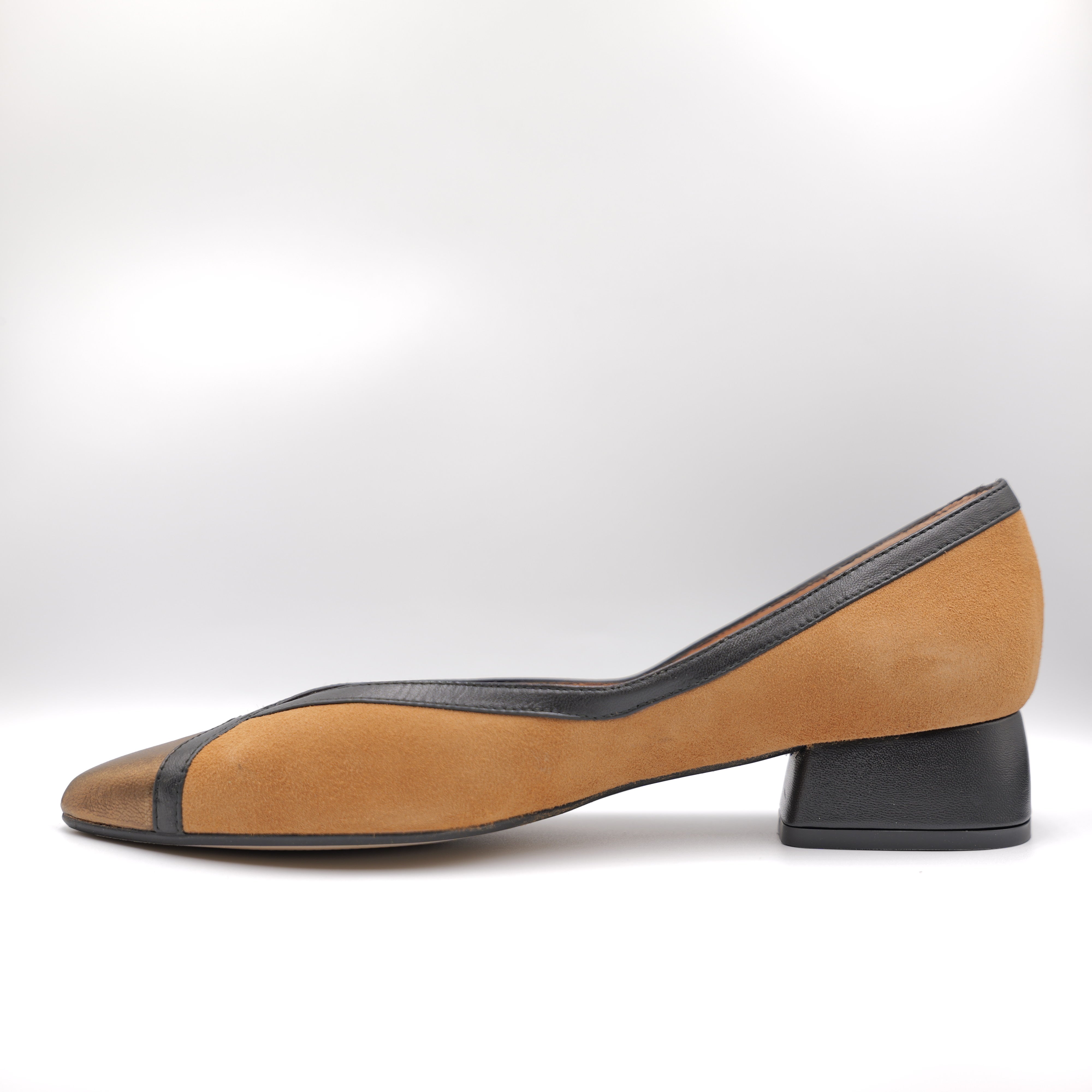 Ora - Ballerine in camoscio scollo a punta