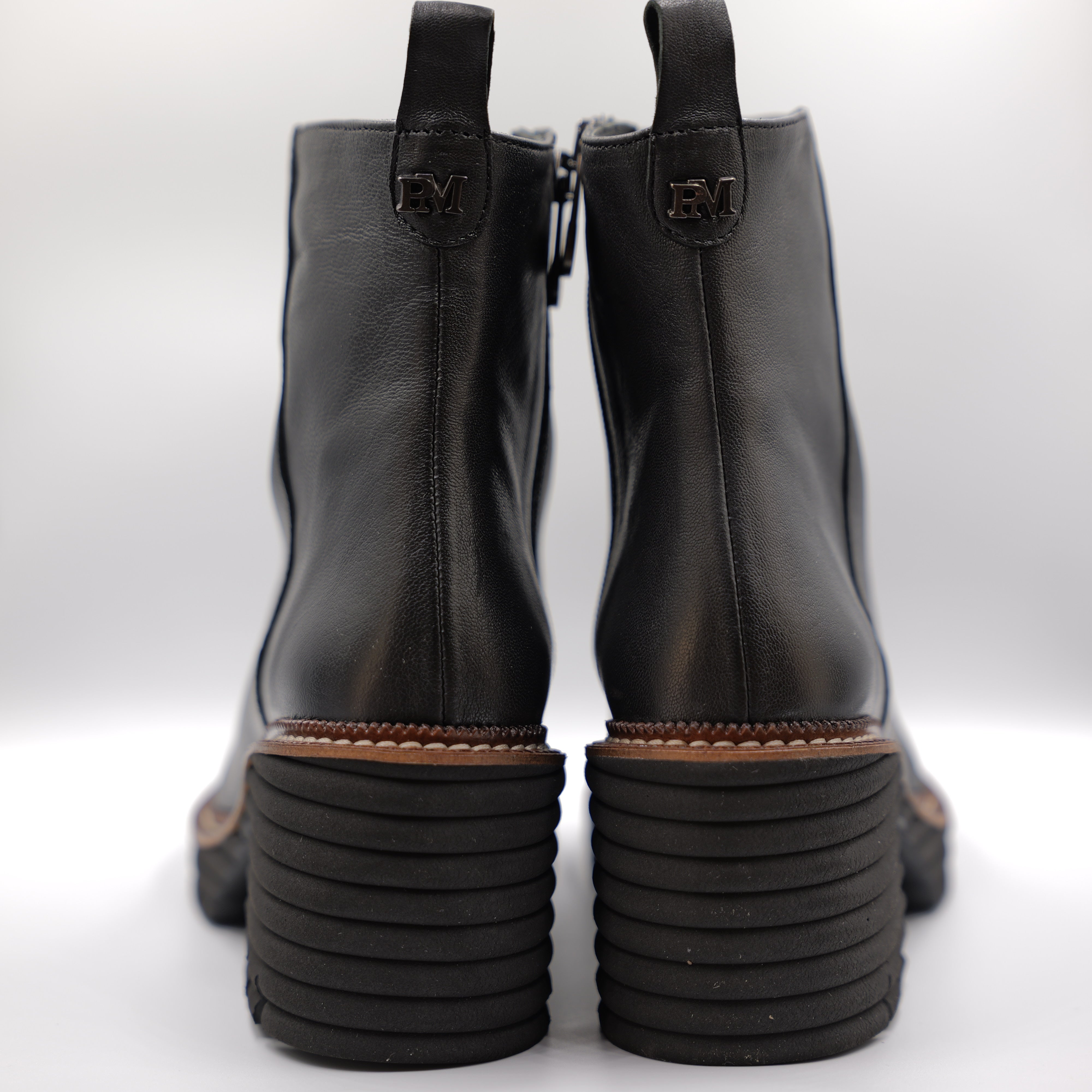 Pedro Miralles - Tronchetti in pelle con zip