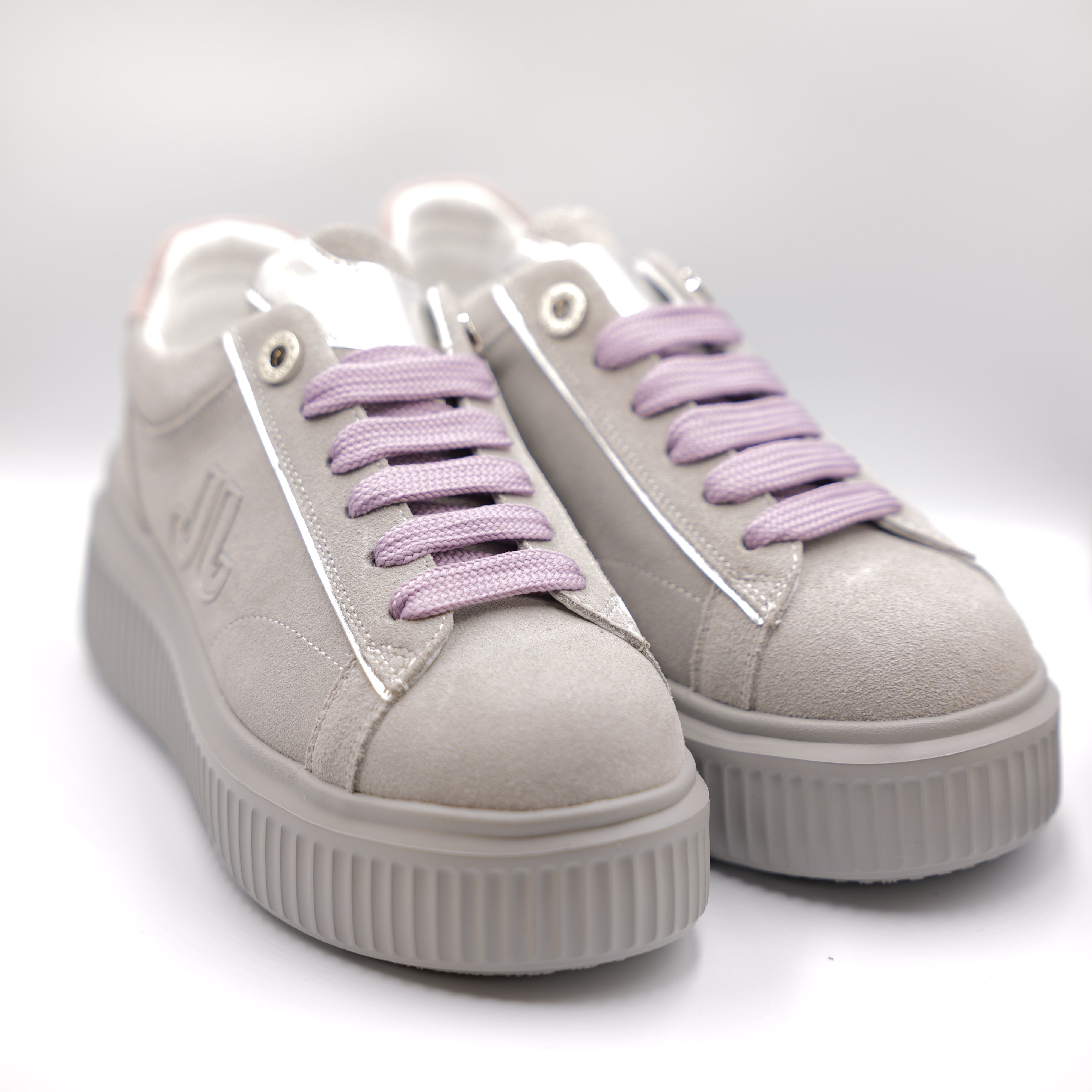 Janet - Sneakers in camoscio suola in gomma