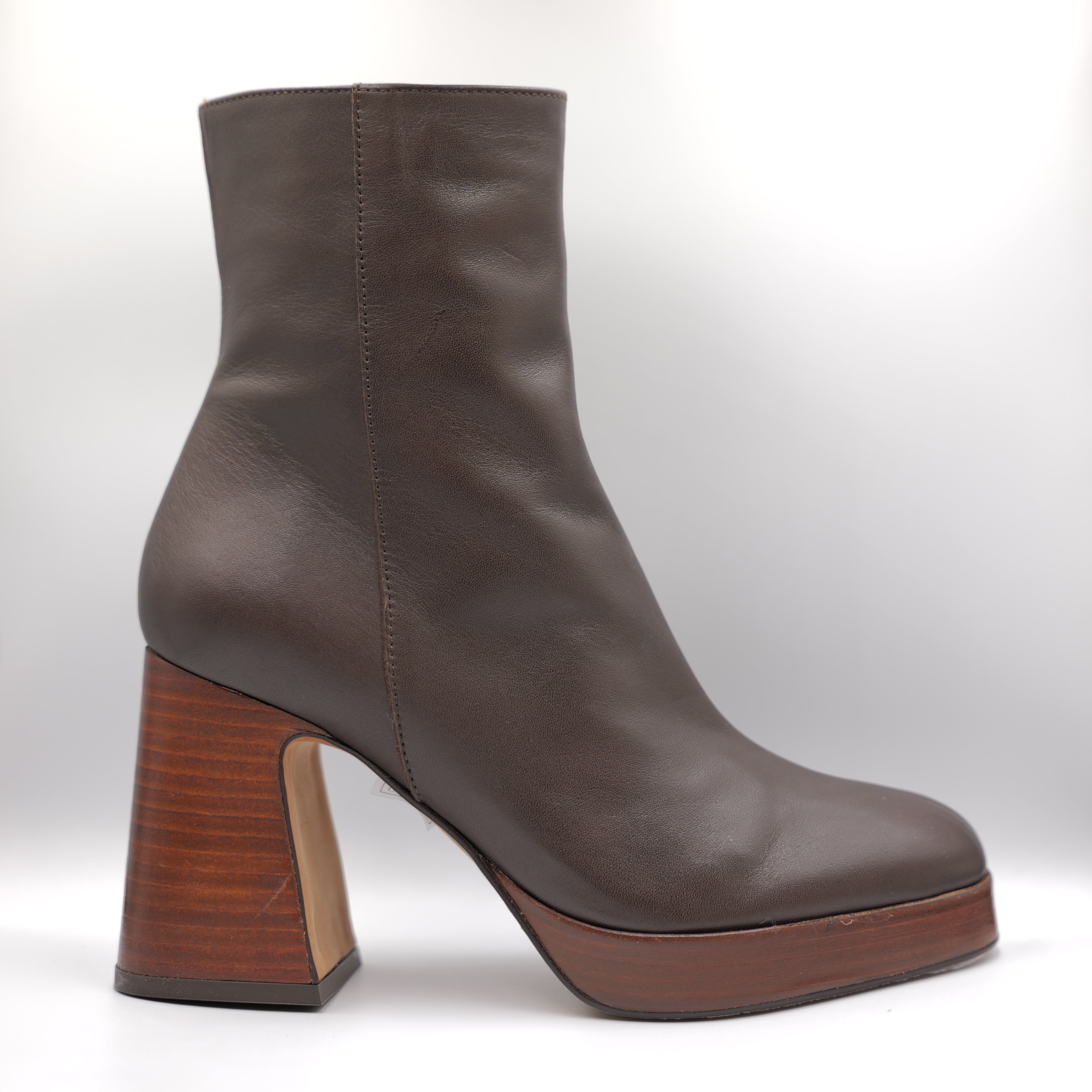 Angel Alarcon - Tronchetti in pelle con plateau e zip