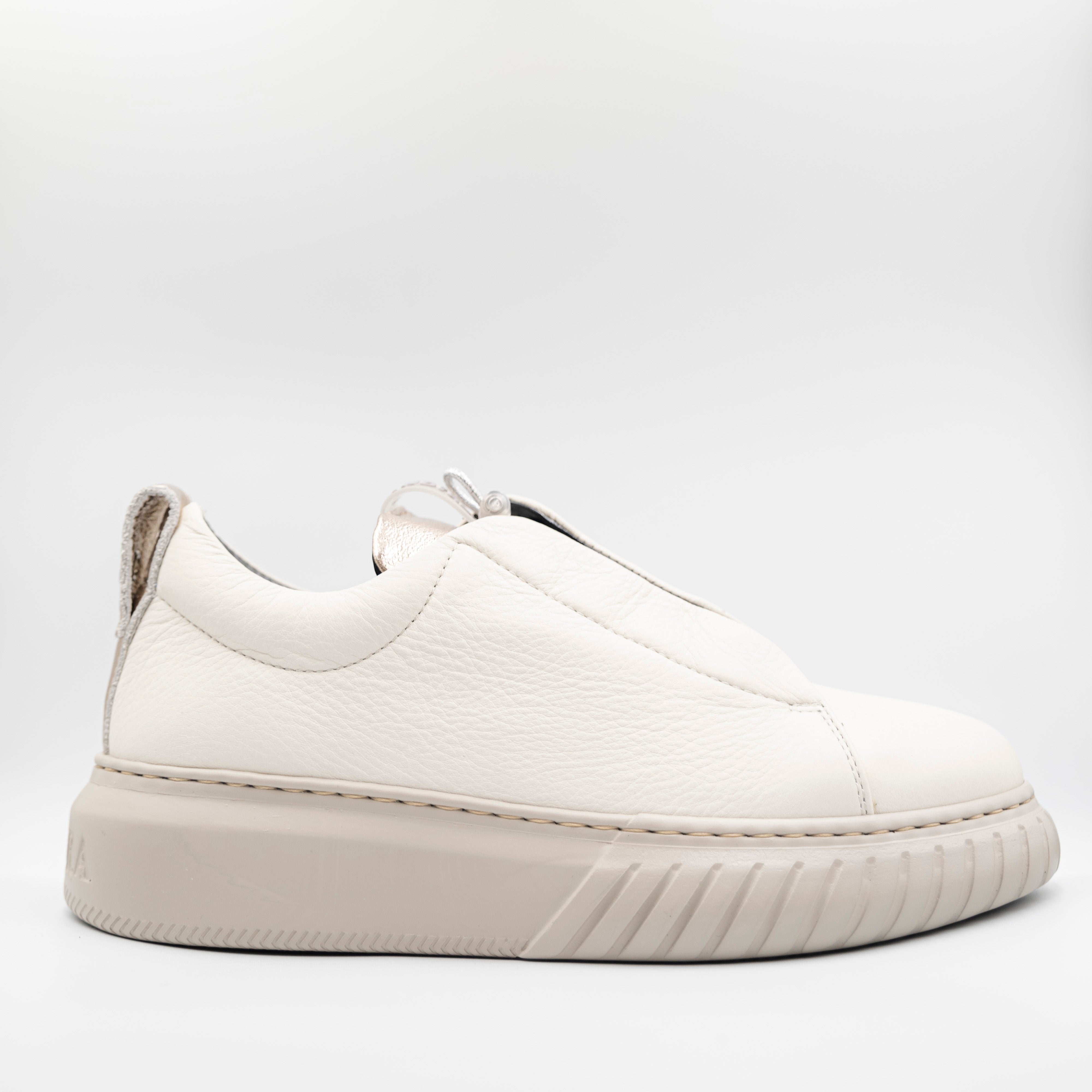 Andìafora - Sneakers in pelle con elastici - Ghiaccio