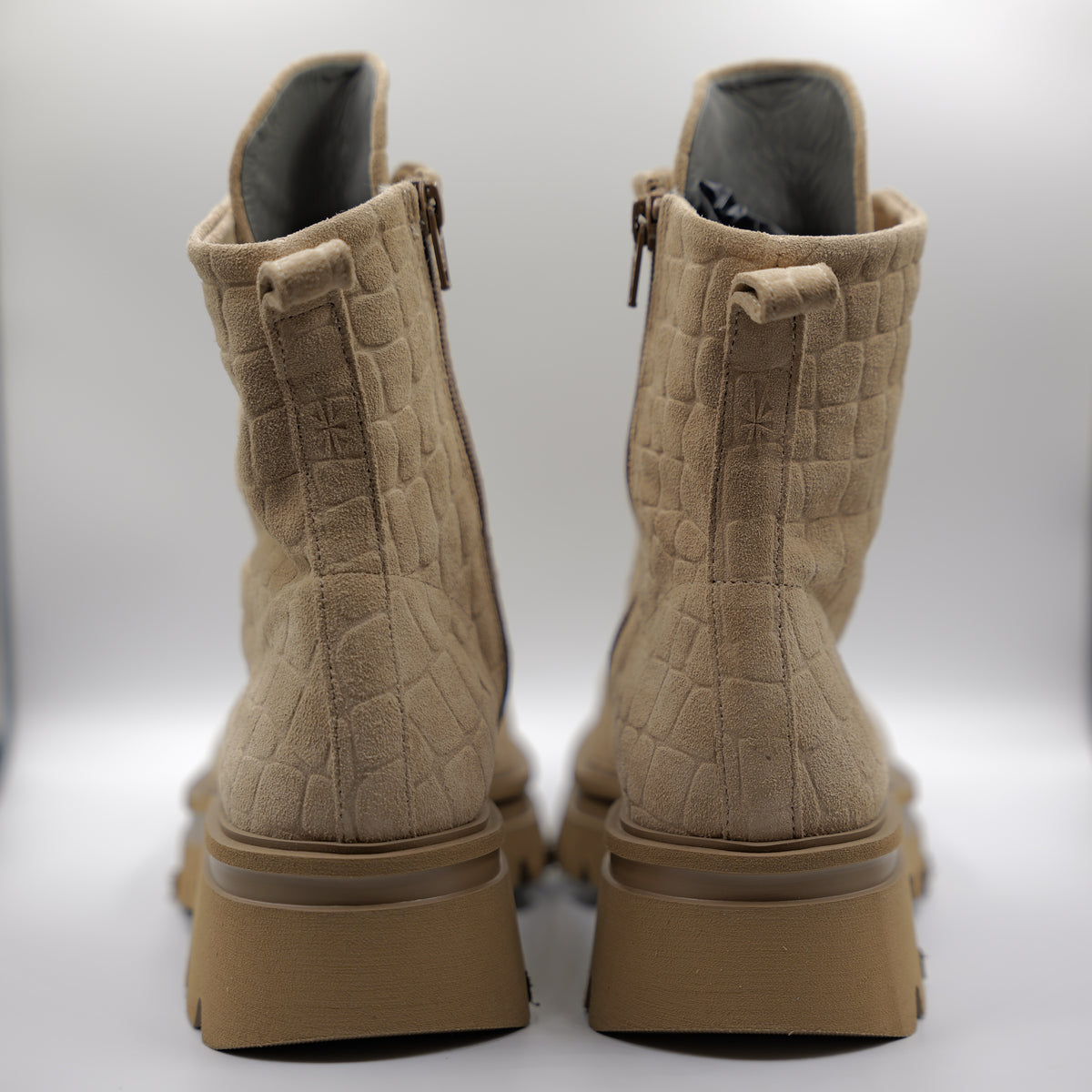 Patrizia Bonfanti -  Stivaletto in camoscio Beige