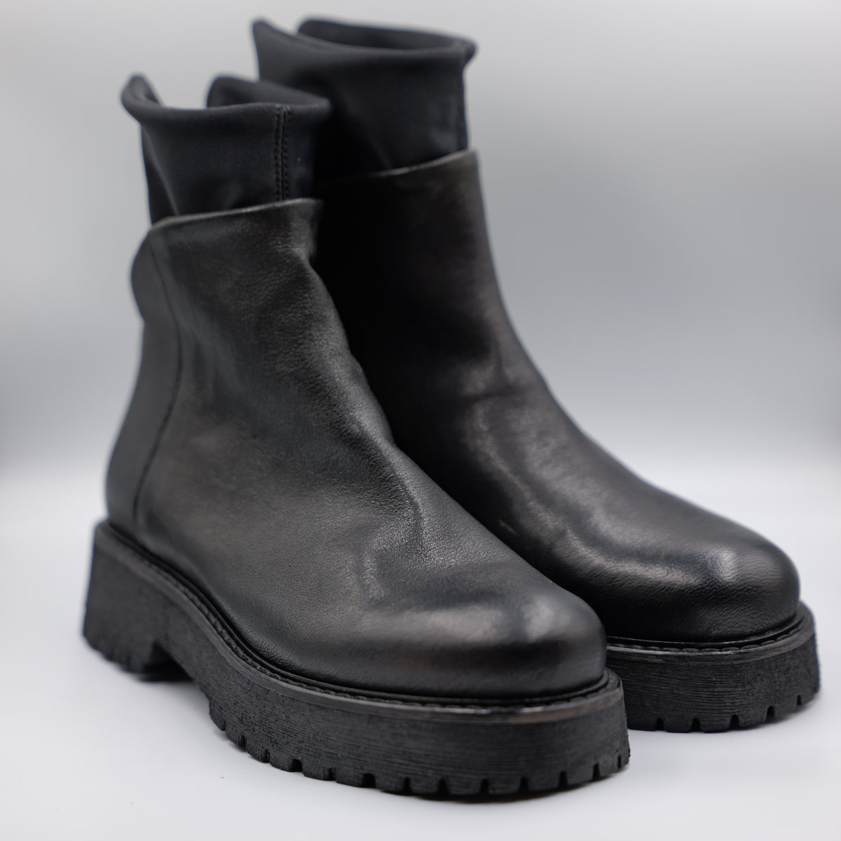 Patrizia Bonfanti -  Stivaletto in pelle nero