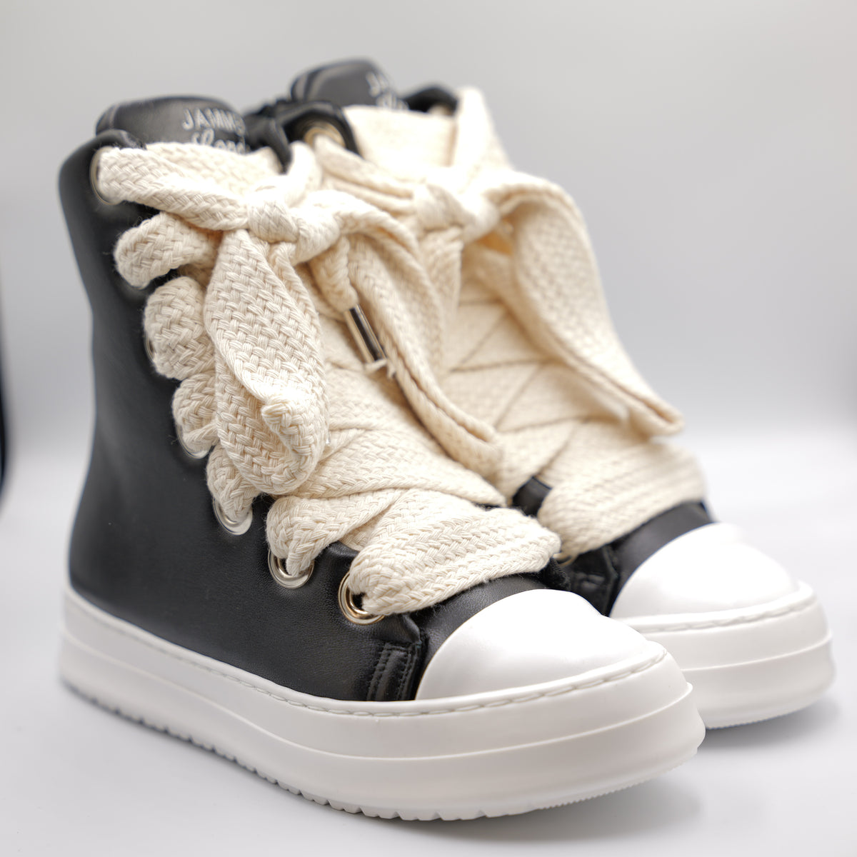 Jammers - Sneakers in pelle con laccio e cerniera laterale